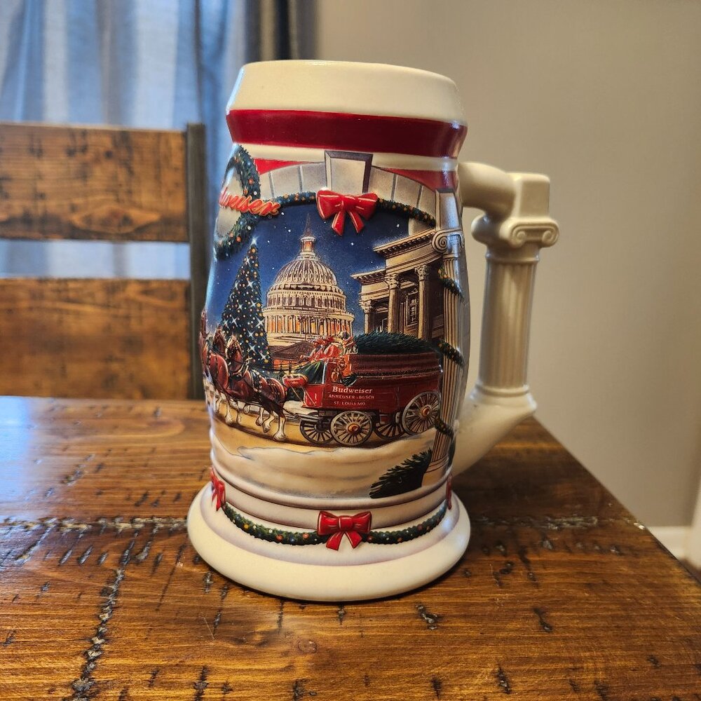 Budweiser Holiday Beer Stein 2001 "Holiday At The Capitol" - CS455